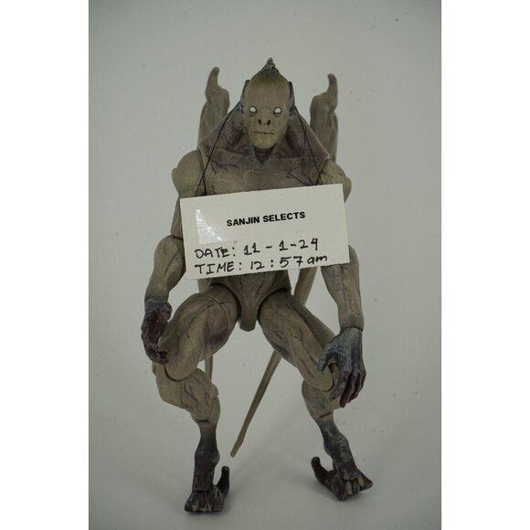 DC Universe Classics Bat Creature Batman v Superman Multiverse #100 - Picture 5 of 6
